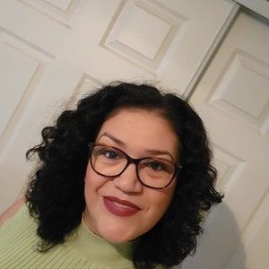 Meet your Posher, Lorena
